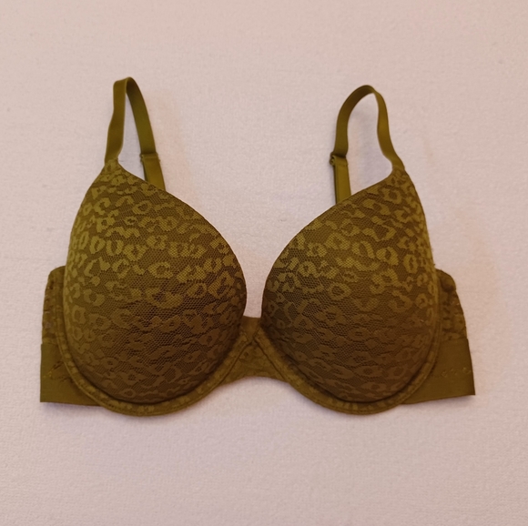 PINK Victoria's Secret Wear Everywhere Push Up Bra, 32DD - Picture 1 of 16